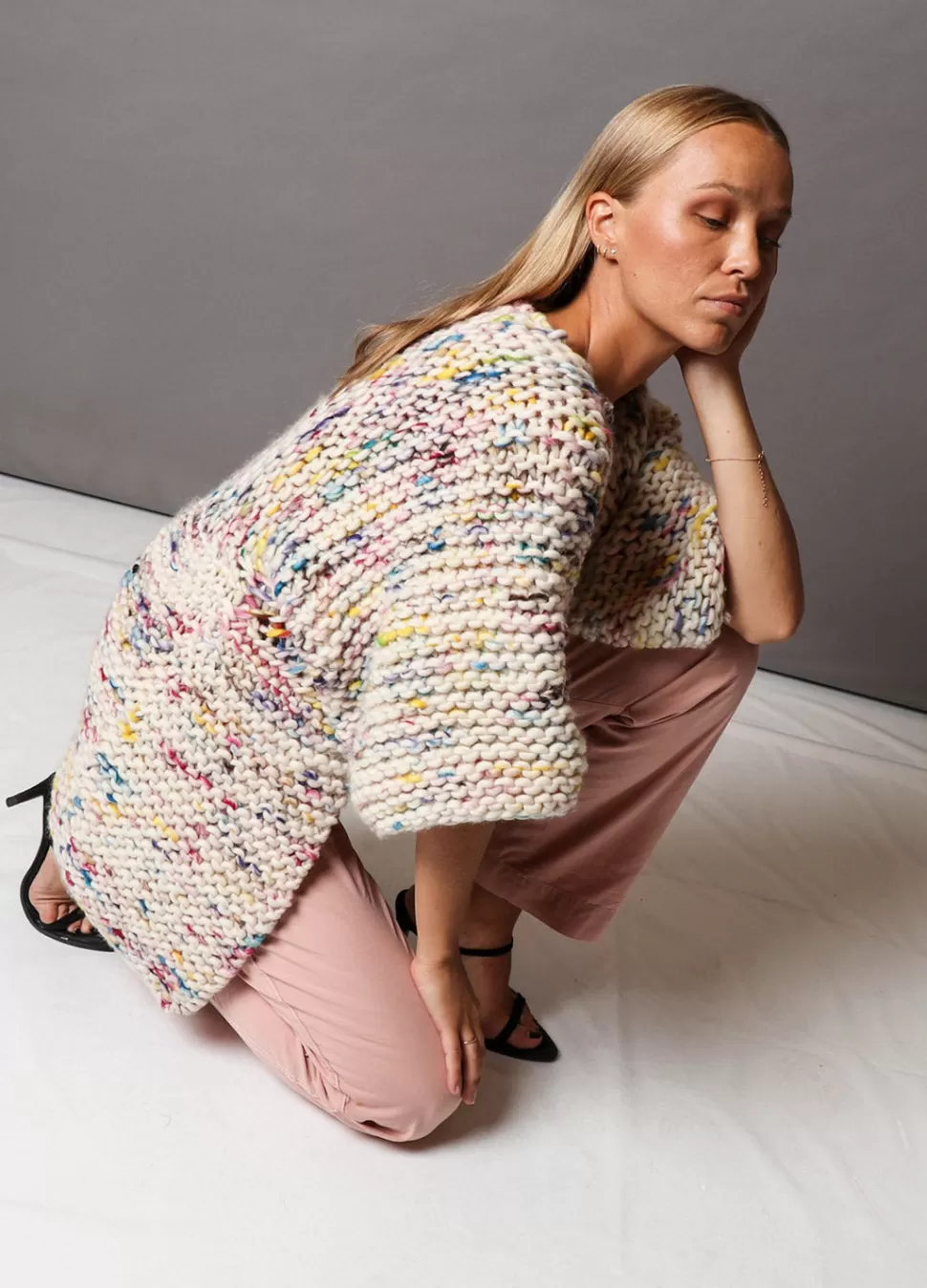 melvoin_cardigan_kit_3.webp Melvoin Cardigan Kit>We Are Knitters Fashion