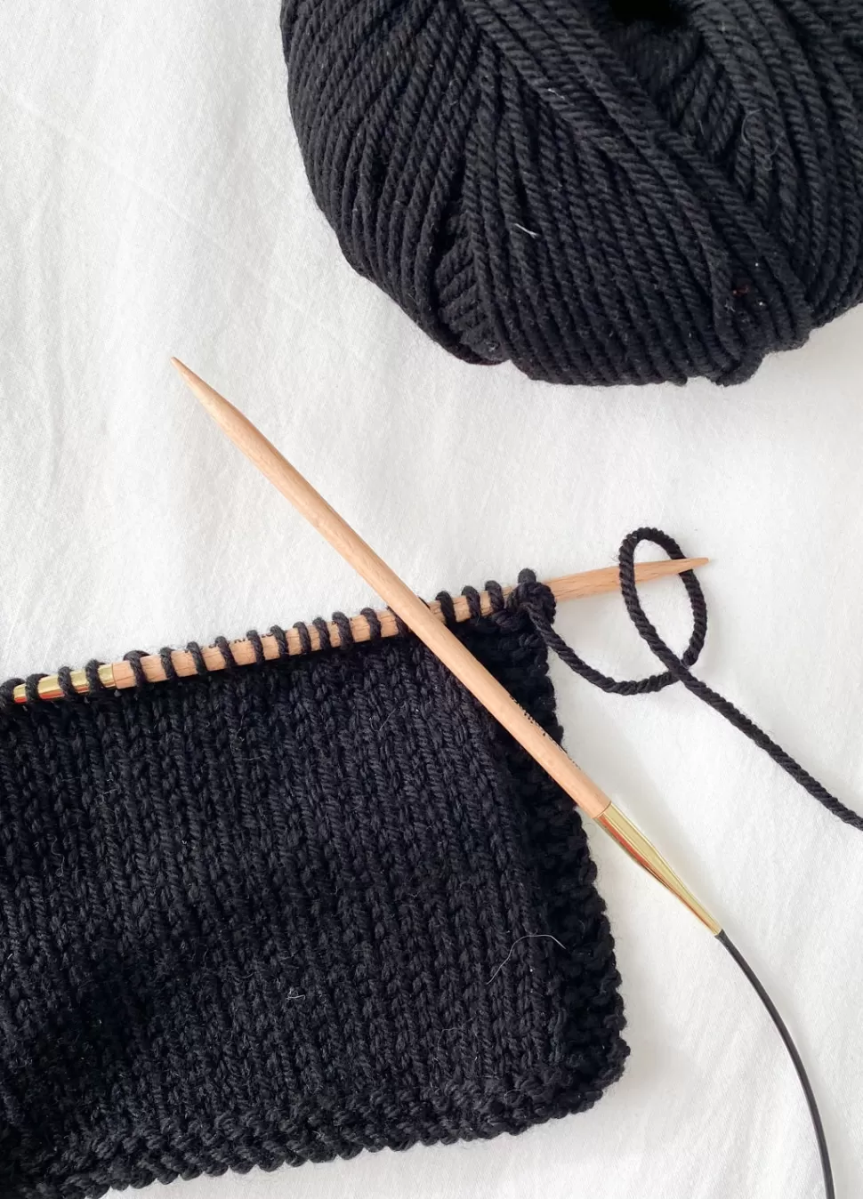 merifine_black_3.webp Merifine Black>We Are Knitters Online