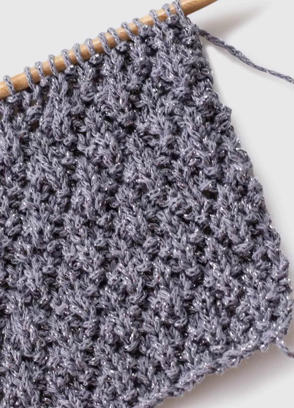 sparkling_cotton_grey__last_units_2.webp Sparkling Cotton Grey - Last Units>We Are Knitters Discount