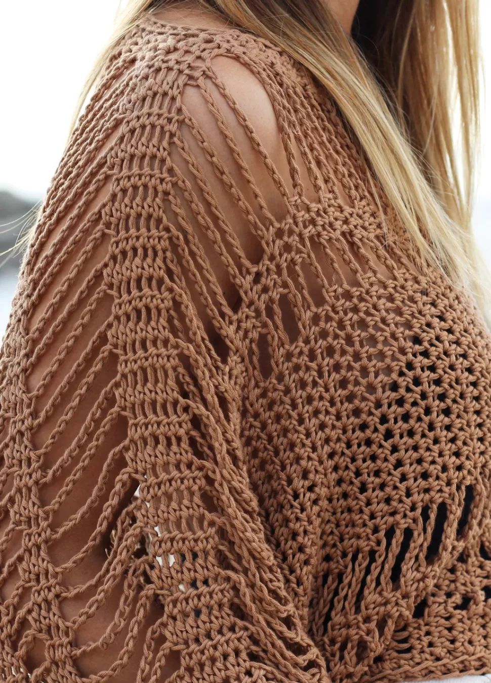 washed_ashore_sweater_x_twoofwands_kit_4.webp Washed Ashore Sweater x @twoofwands Kit>We Are Knitters Fashion